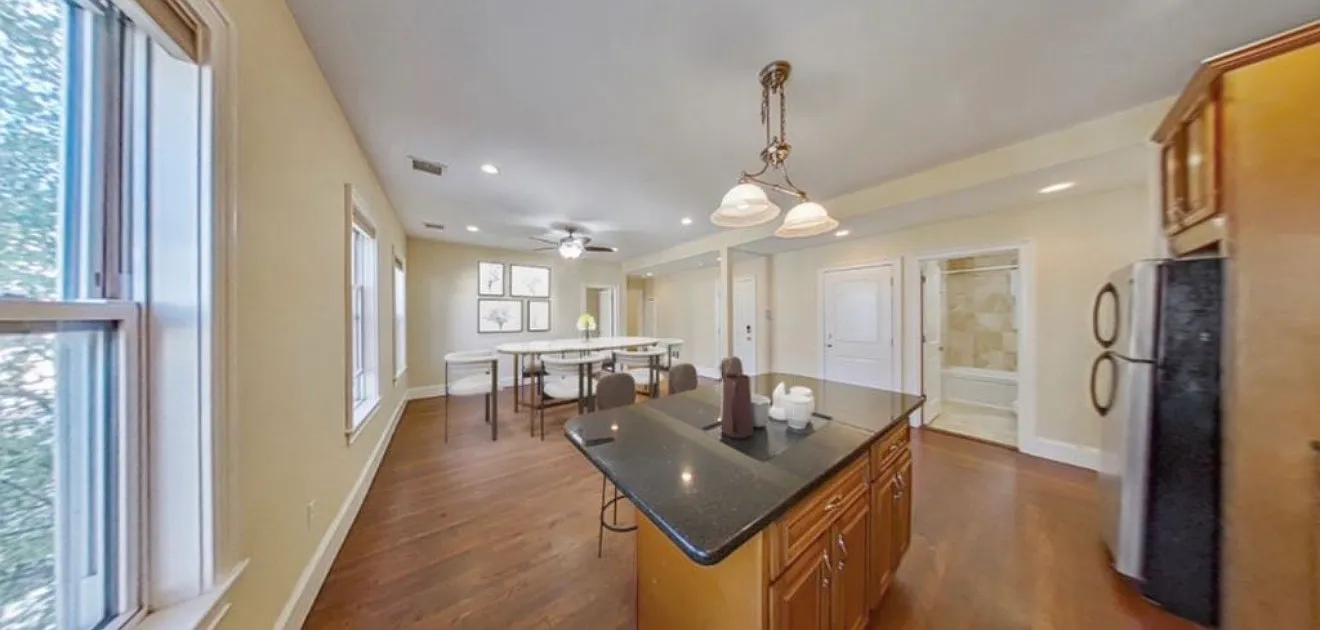 73 Westland Ave — Photo 1