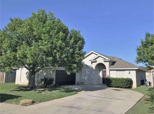 105 Broadcrest Dr, Laredo, TX 78045