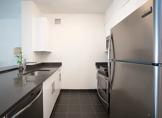 Rented by Modern Spaces | media 9