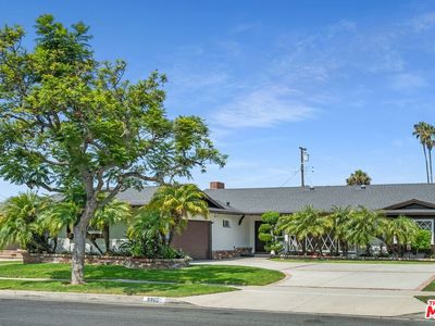 5905 S Chariton Ave, Los Angeles, CA, 90056