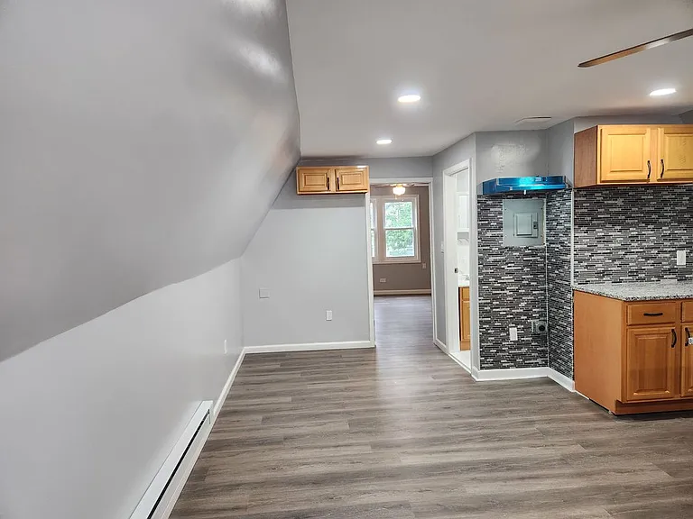 1025 Anna St #3 — Photo 8