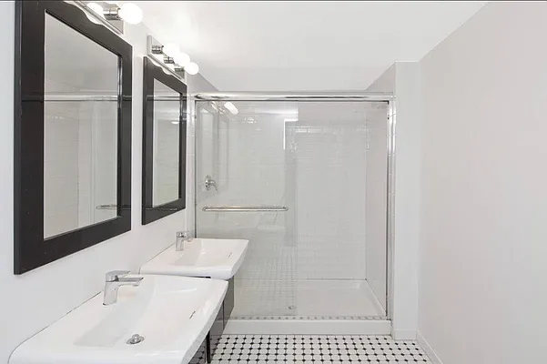 Rented by Bold Marketing | media 24