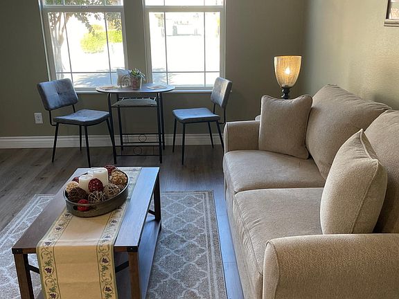 4th image of 26735 Trafalgar Way