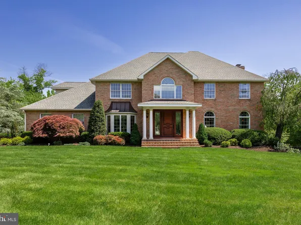 803 Albury Ct, Moorestown, NJ 08057