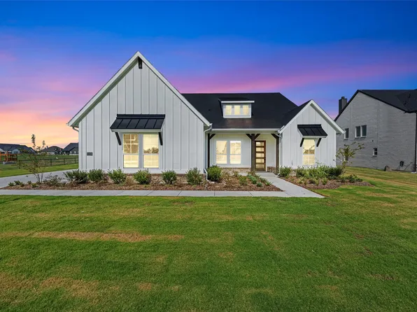 12108 Crystal Dr, Krum, TX 76249