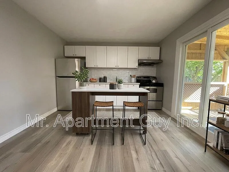 1 bed, 1.0 bath, $1,495 — Photo 2