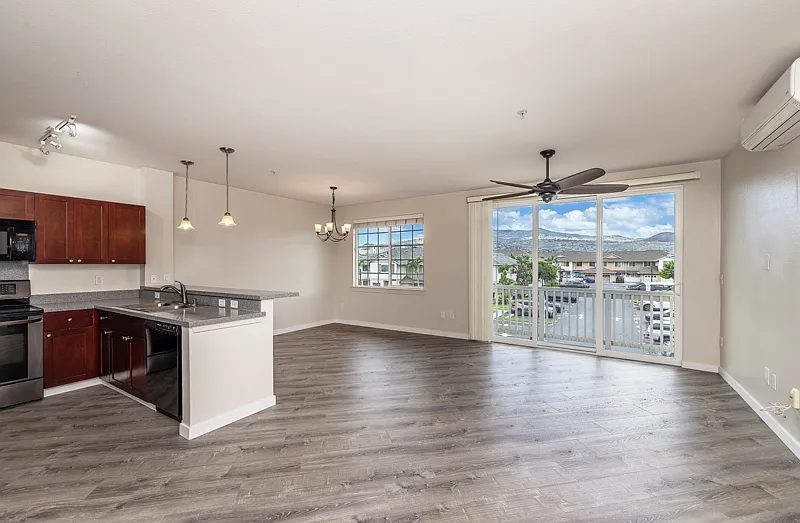 2 bed, 2.0 bath, 1084 sqft, $2,950 — Photo 1