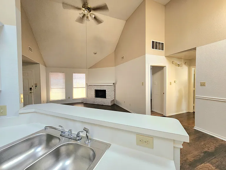 465 El Rio Dr — Photo 27