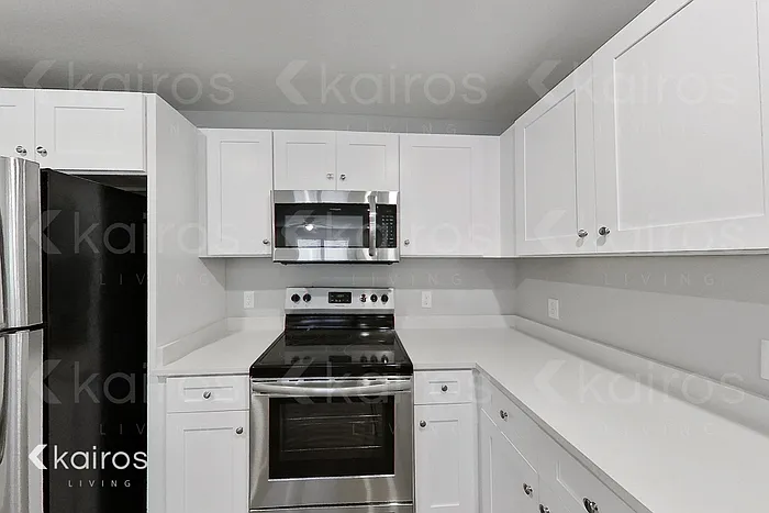158 Cottage Grove Rd — Photo 10