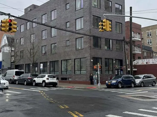 42-08 Bowne Street #2C, Flushing, NY 11355