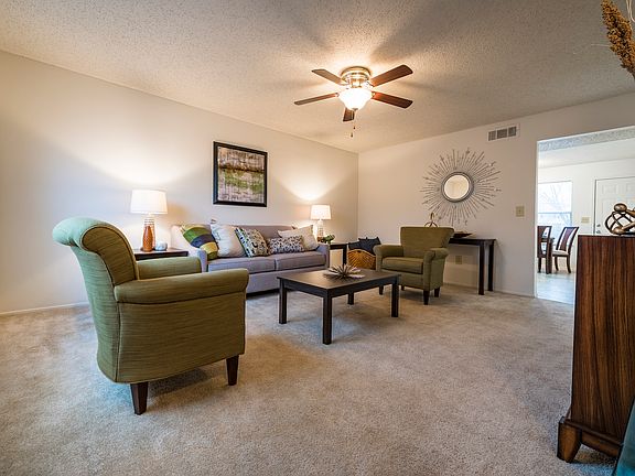 3rd image of 100 Country Lake Dr #11981241