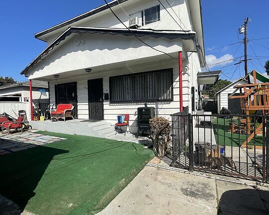 3rd image of 247 E 67th Way