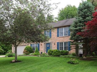 3464 Winter Holly Dr, Amelia, OH 45102