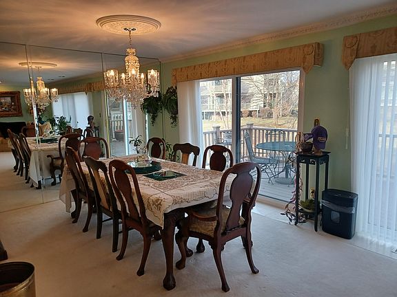 5th image of 7381 Creek View Ct