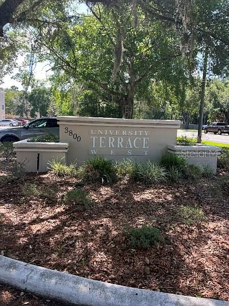 4 bed, 4.0 bath, 1225 sqft, $500 — Photo 2