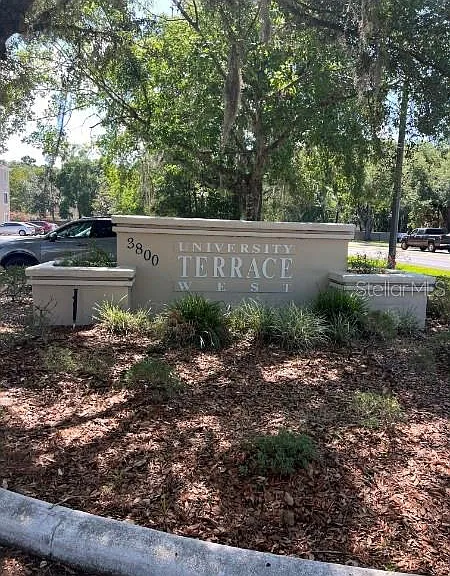 3800 SW 20th Ave #204 — Photo 2