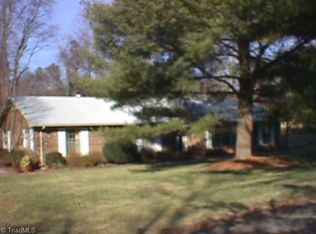 2295 Innsbruck Ln, Pfafftown, NC 27040