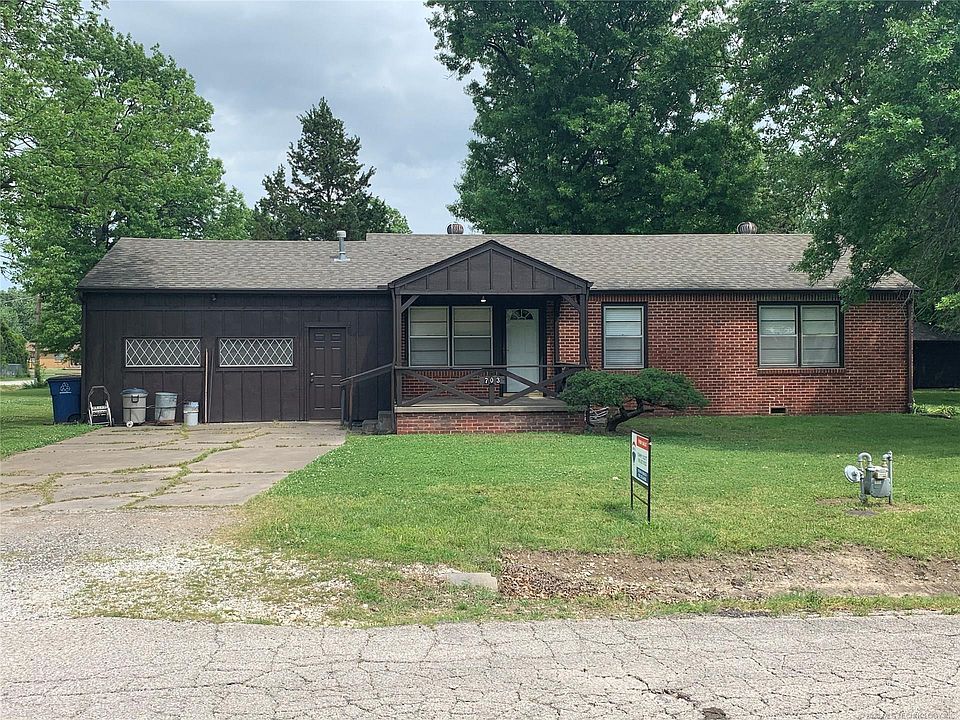 1st image of 703 S 85th East Ave