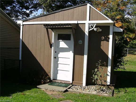 5th image of 3435 Lynwood Dr NW