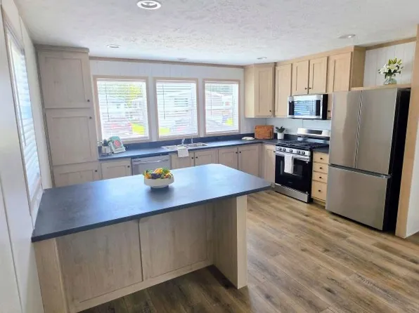 5810 Us Highway 20 East 81, Wakeman, OH