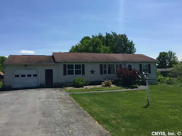 10 Twins Rd, Pennellville, NY 13132