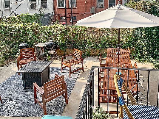 2nd image of 363 Stockholm St APT 1R