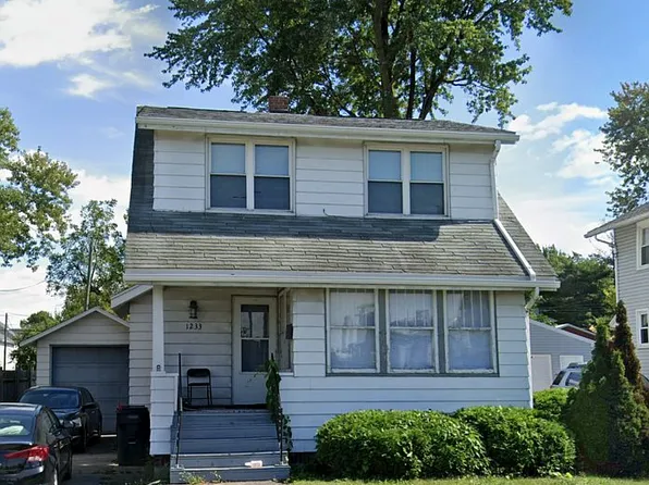 1233 Summit St, Findlay, OH 45840