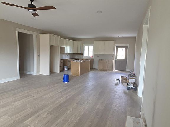 2nd image of 253 Taylor Ave