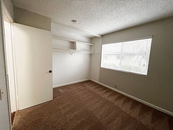 5th image of 2117 22nd St APT 8
