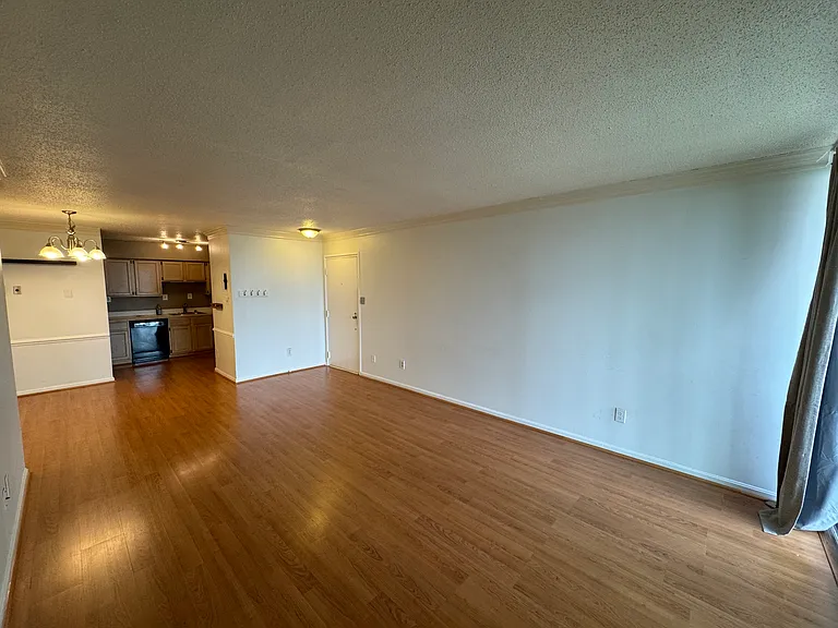 3101 Patrick Henry Dr #132 — Photo 1