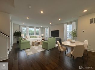 71 Eastwood Ter, East Hanover, NJ 07936