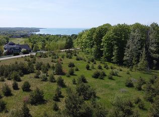 3278 Vineyard Ct, Petoskey, MI 49770