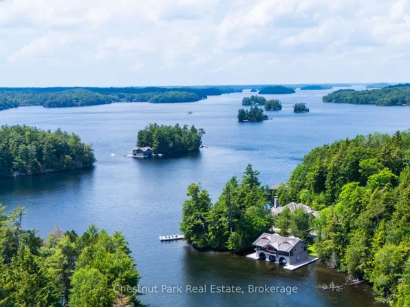 1111 Hemlock Point Side Rd N, Muskoka Lakes, ON P0B 1J0