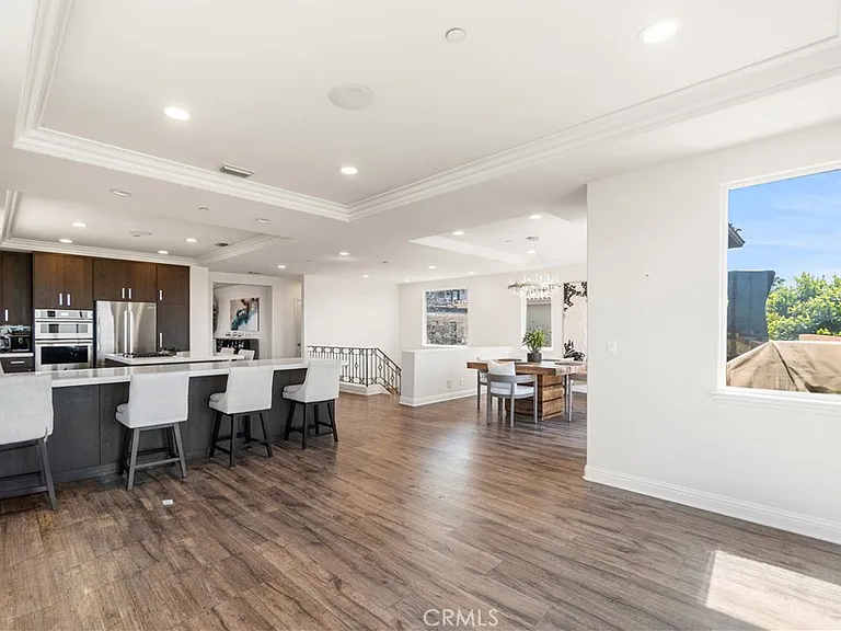 709 N Lucia Ave #B — Photo 12