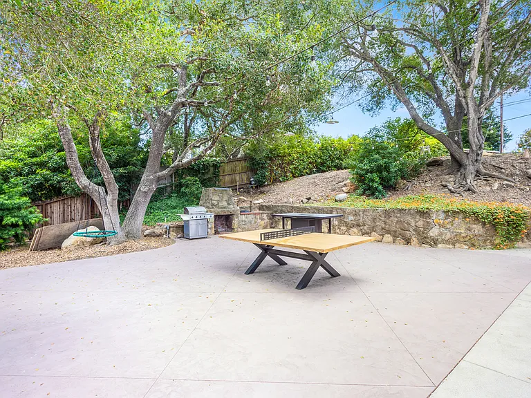 345 Sierra Vista Rd — Photo 14
