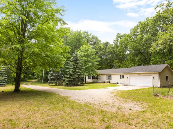 13726 Jennifer Rd, Grand Haven, MI 49417