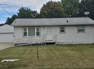 4167 North Ave, Waterloo, IA 50702