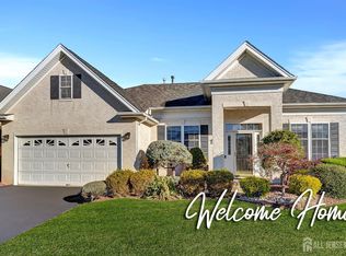 14 Glen Eagles Way, Monroe Township, NJ 08831
