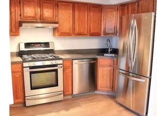 20 Sassafras Ln, Monmouth Junction, NJ 08852