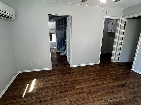 Living room w/ new flooring