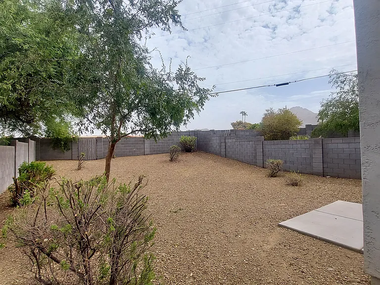 1728 E Ocotillo Rd — Photo 4