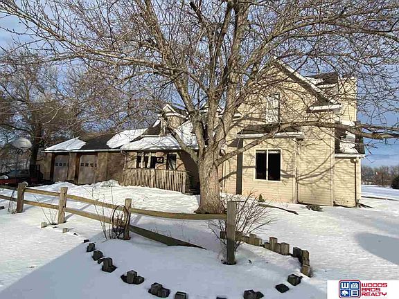 3rd image of 261 S Valley St