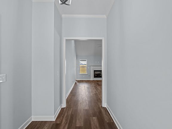 4th image of 8922 Snelling Dr