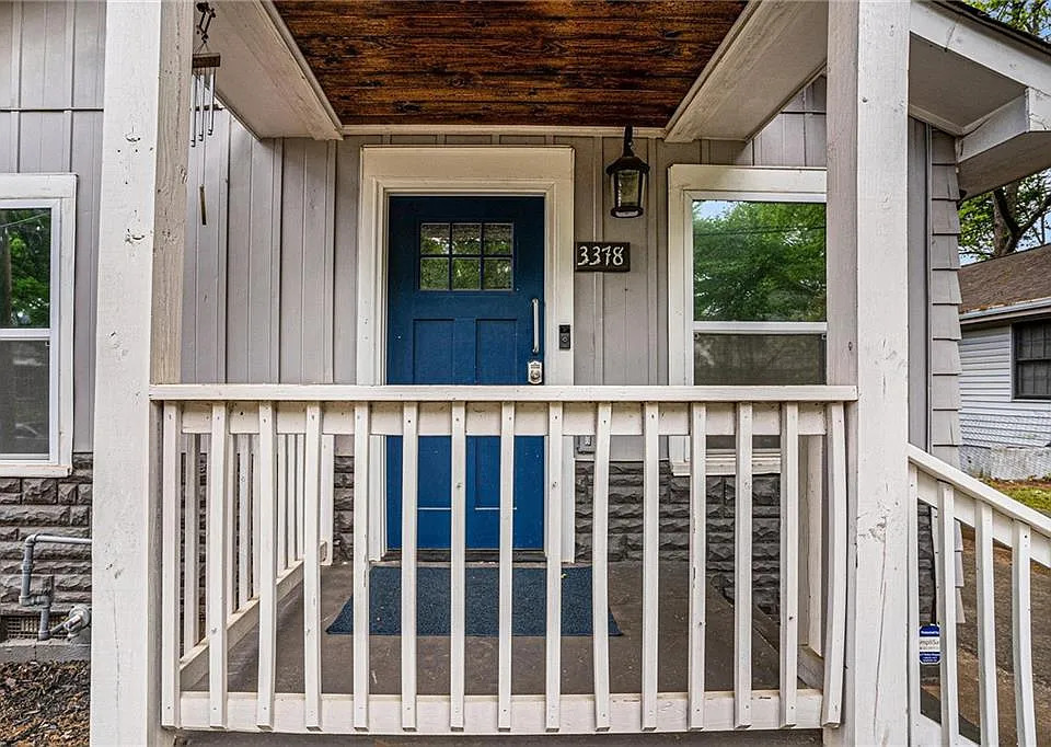 3378 Lavista Dr