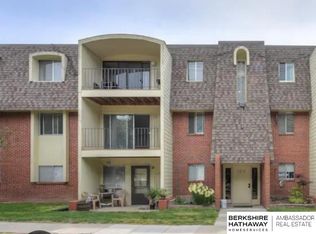 1231 S 121st Plz APT 312, Omaha, NE 68144