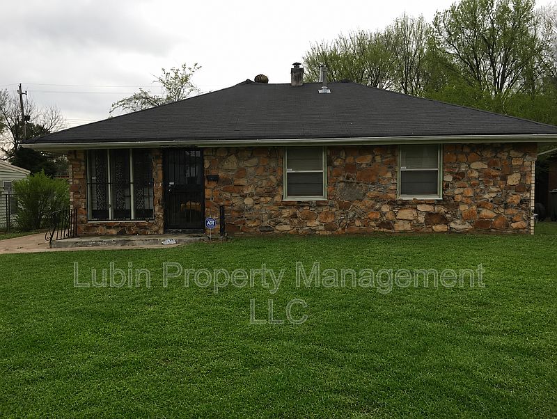 1st image of 3266 Rochester Rd