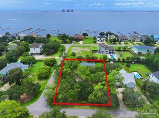 1007 Pine Breeze St, Gulf Breeze, FL 32563