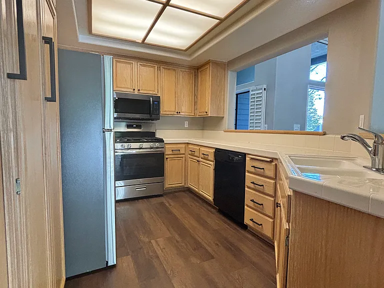 20322 Portview Cir #201 — Photo 8
