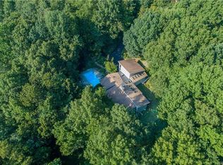 9 Highview Rd, Pound Ridge, NY 10576