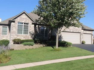 681 Red Deer Trl, Belvidere, IL 61008